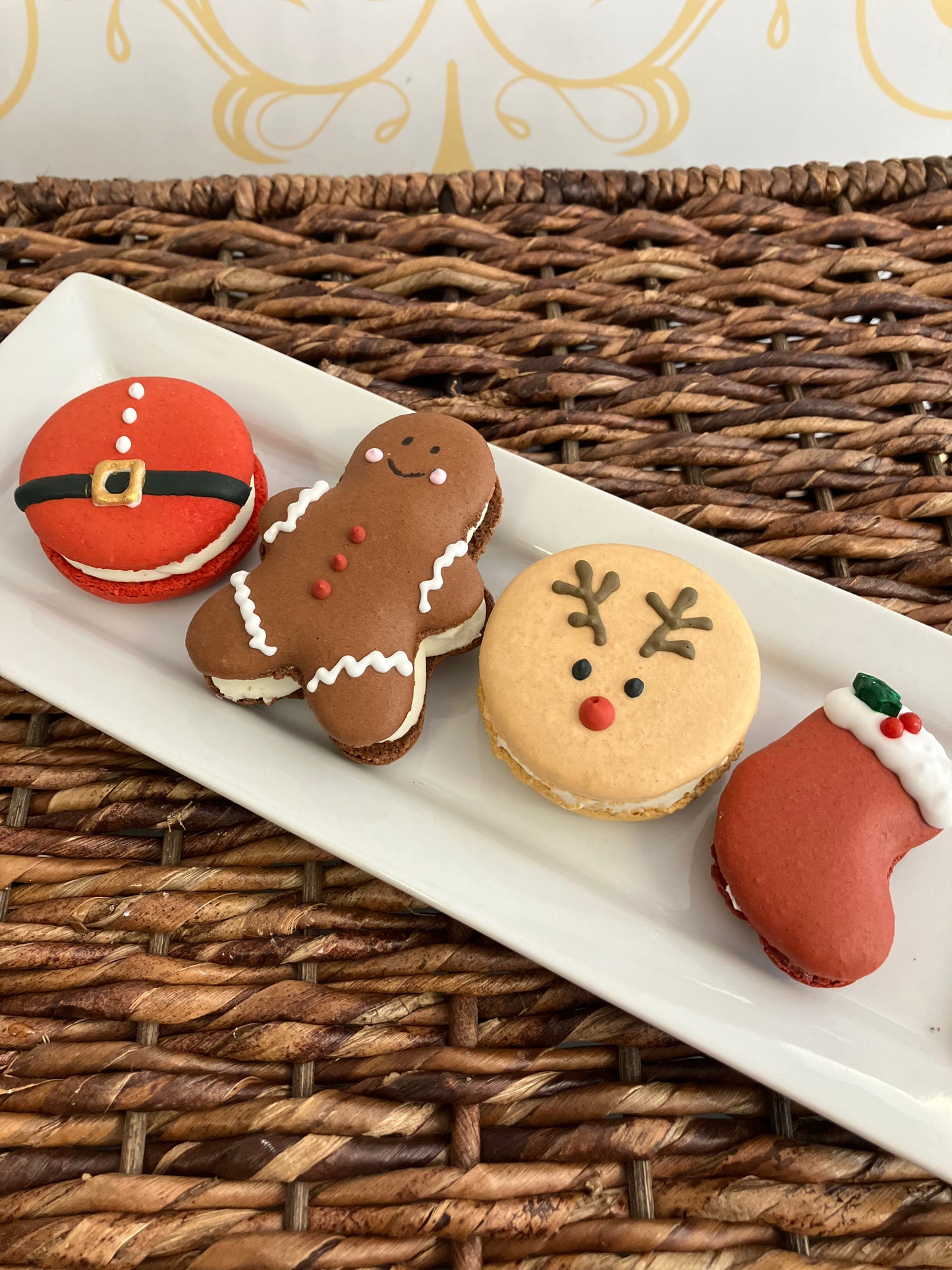 Christmas Macarons- PICK-UP ONLY - The Dessert Ladies