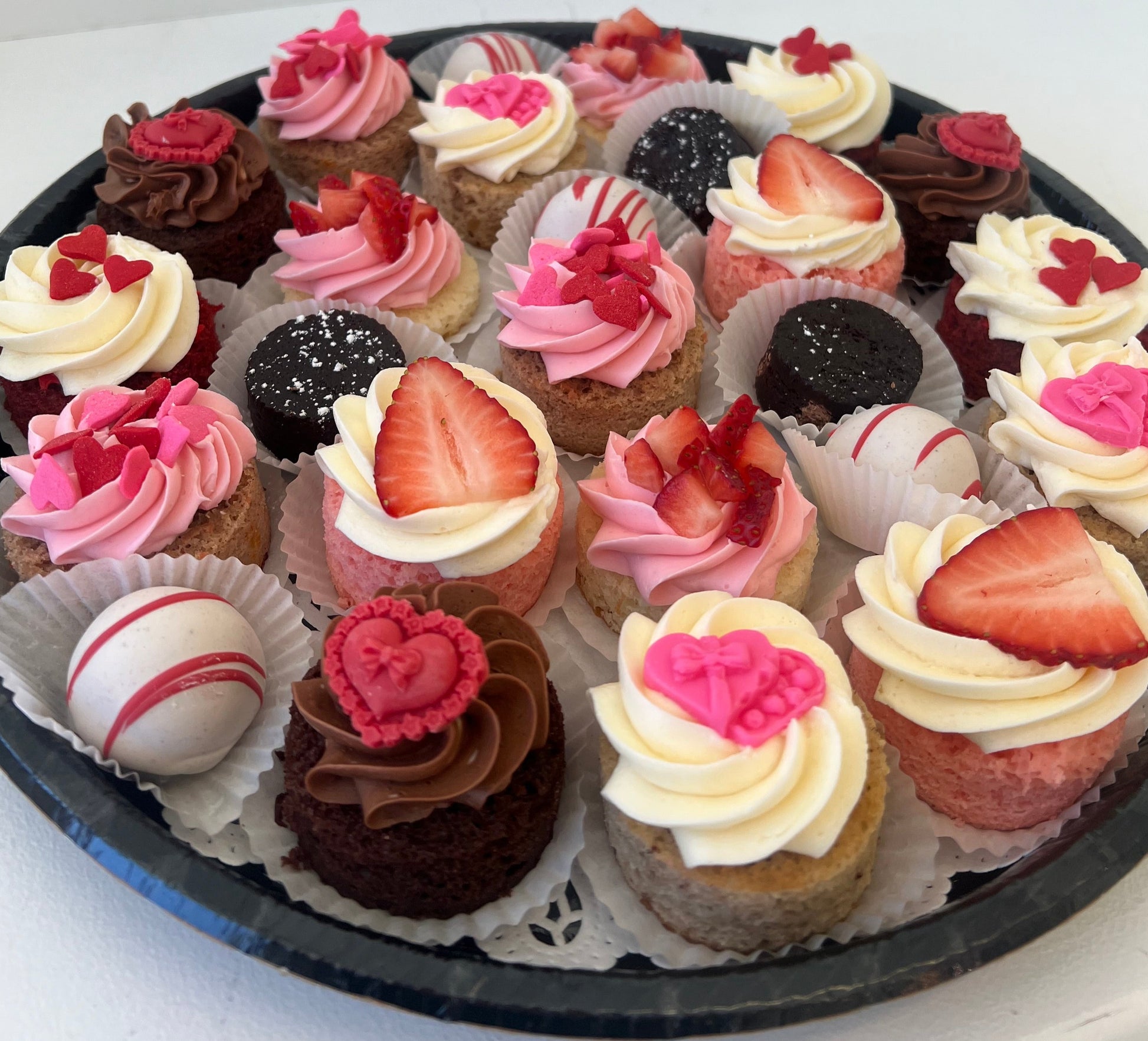 Valentine's Day Tasting Platter - The Dessert Ladies