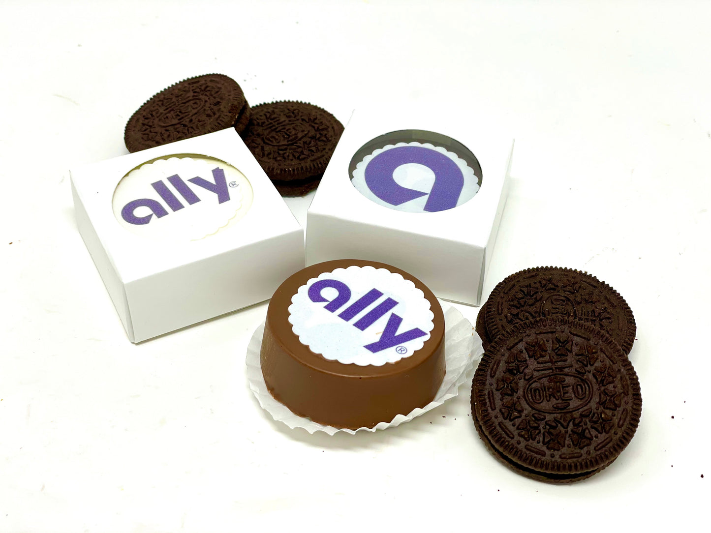 Custom Oreo Favor Box - The Dessert Ladies