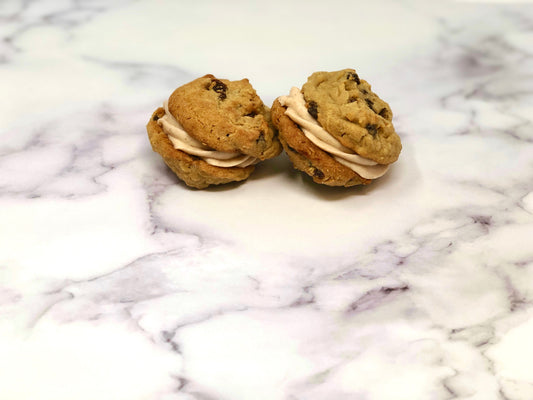 Cookie Sandwich - Oatmeal Raisin - The Dessert Ladies