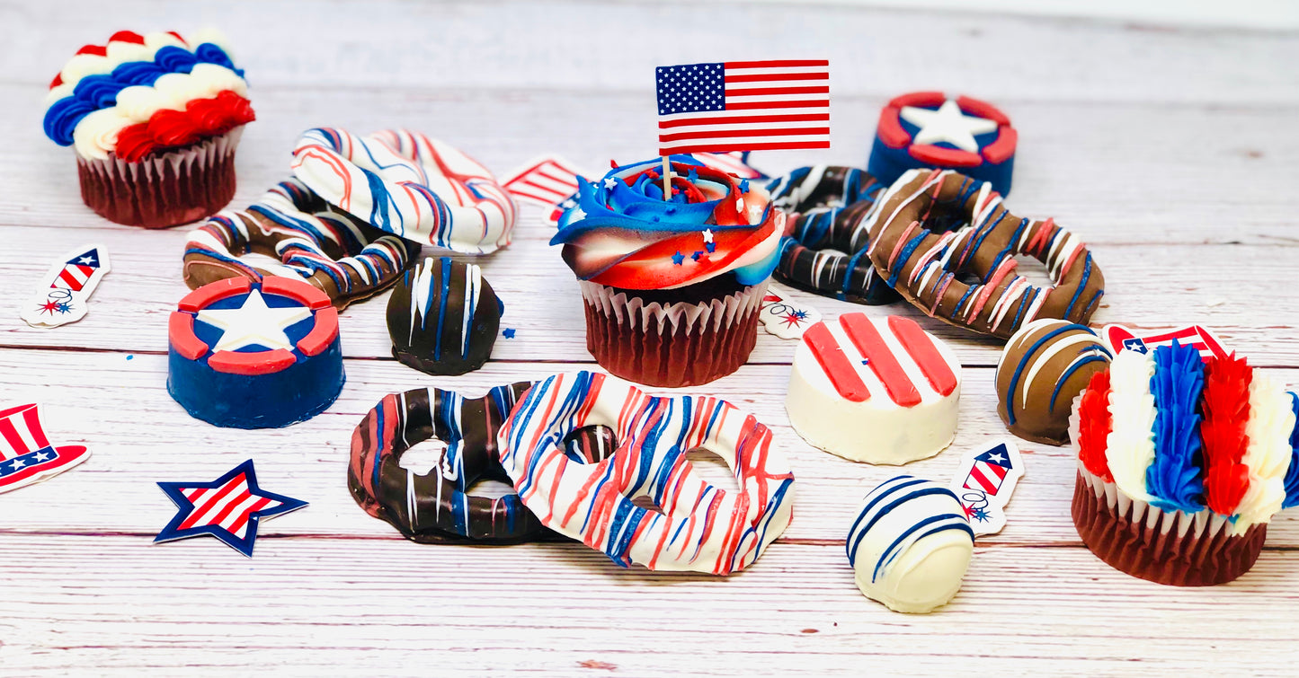 Patriotic Cupcakes - The Dessert Ladies