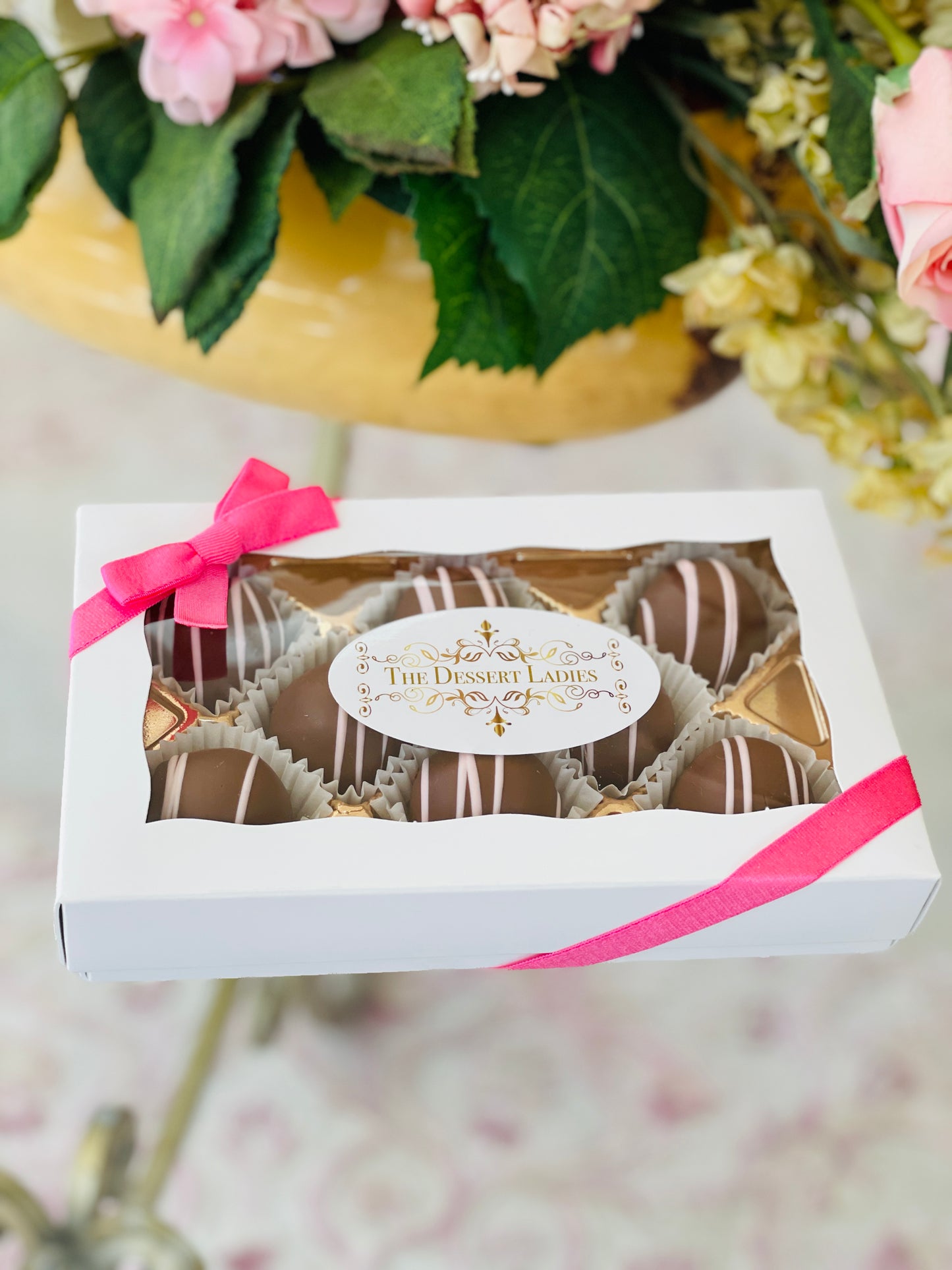 Mother's Day Bien Box of 8 - The Dessert Ladies