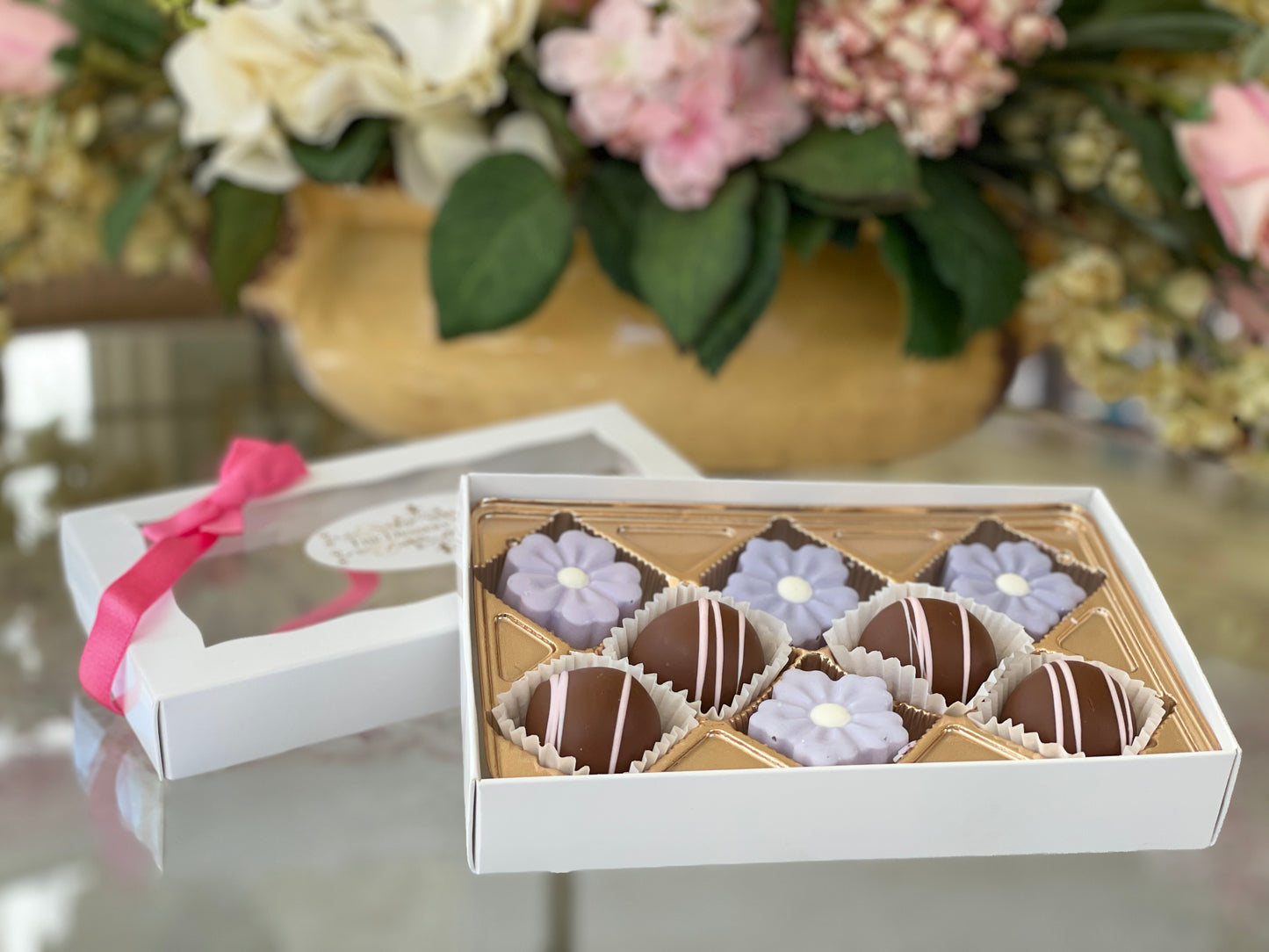 Mother's Day Mixed Bien and Mini Oreo Box - The Dessert Ladies