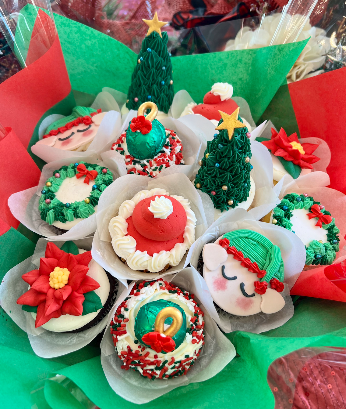 Christmas Cupcake Bouquet - The Dessert Ladies